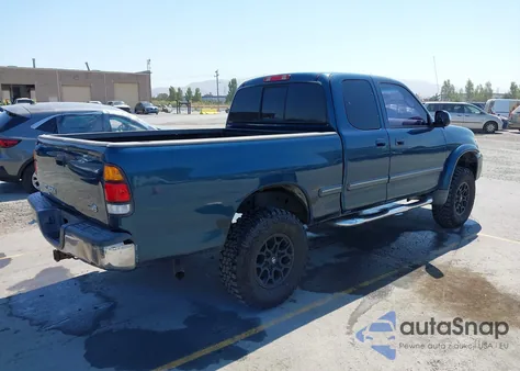 2003 Toyota Tundra Sr5 V8 z USA, uszkodzony, nr VIN 5TBRT34153S419247